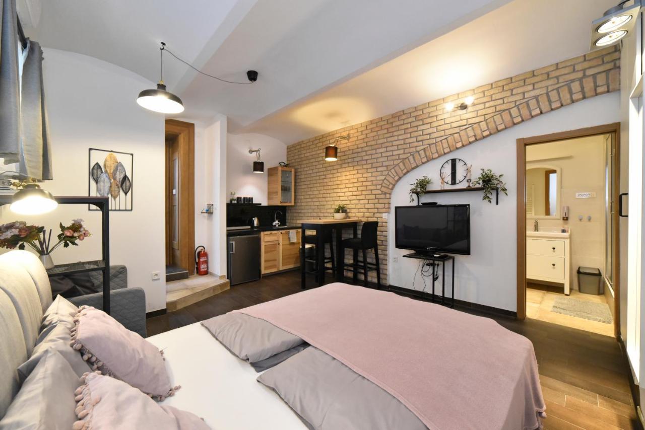 Manuela Varsavska Studio Apartments Загреб Екстер'єр фото